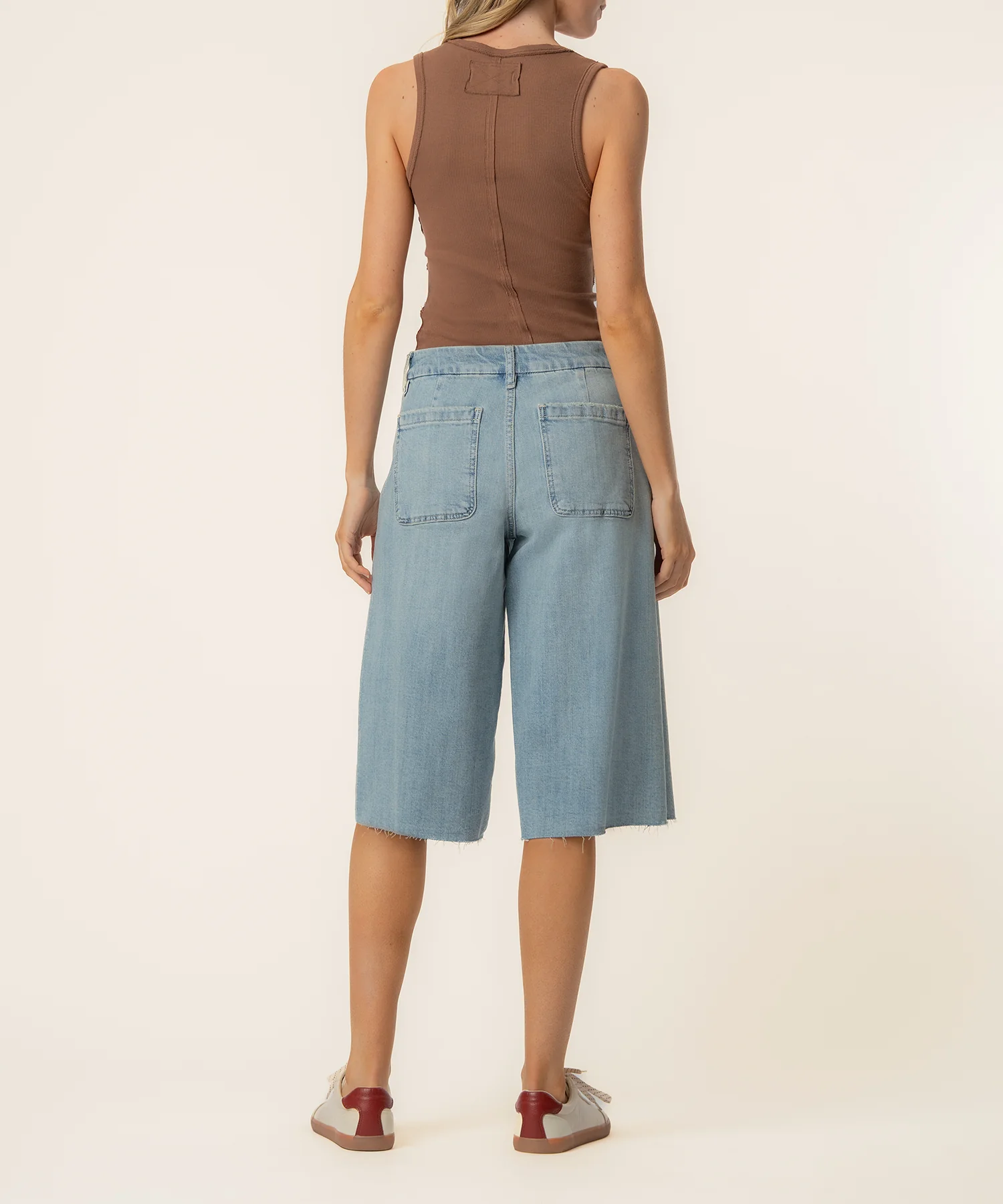 Mandy High Rise Bermuda, Exclusive in Education Wash - Image 3