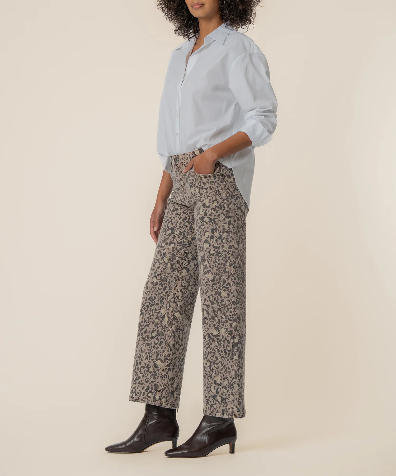 Meg High Rise Wide Leg, Exclusive in Taupe - Image 3