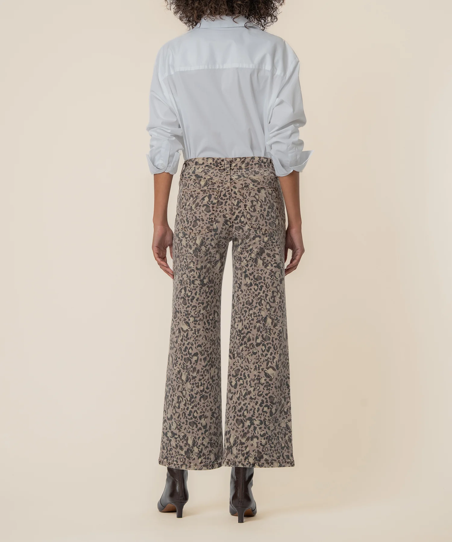 Meg High Rise Wide Leg, Petite in Taupe - Image 4