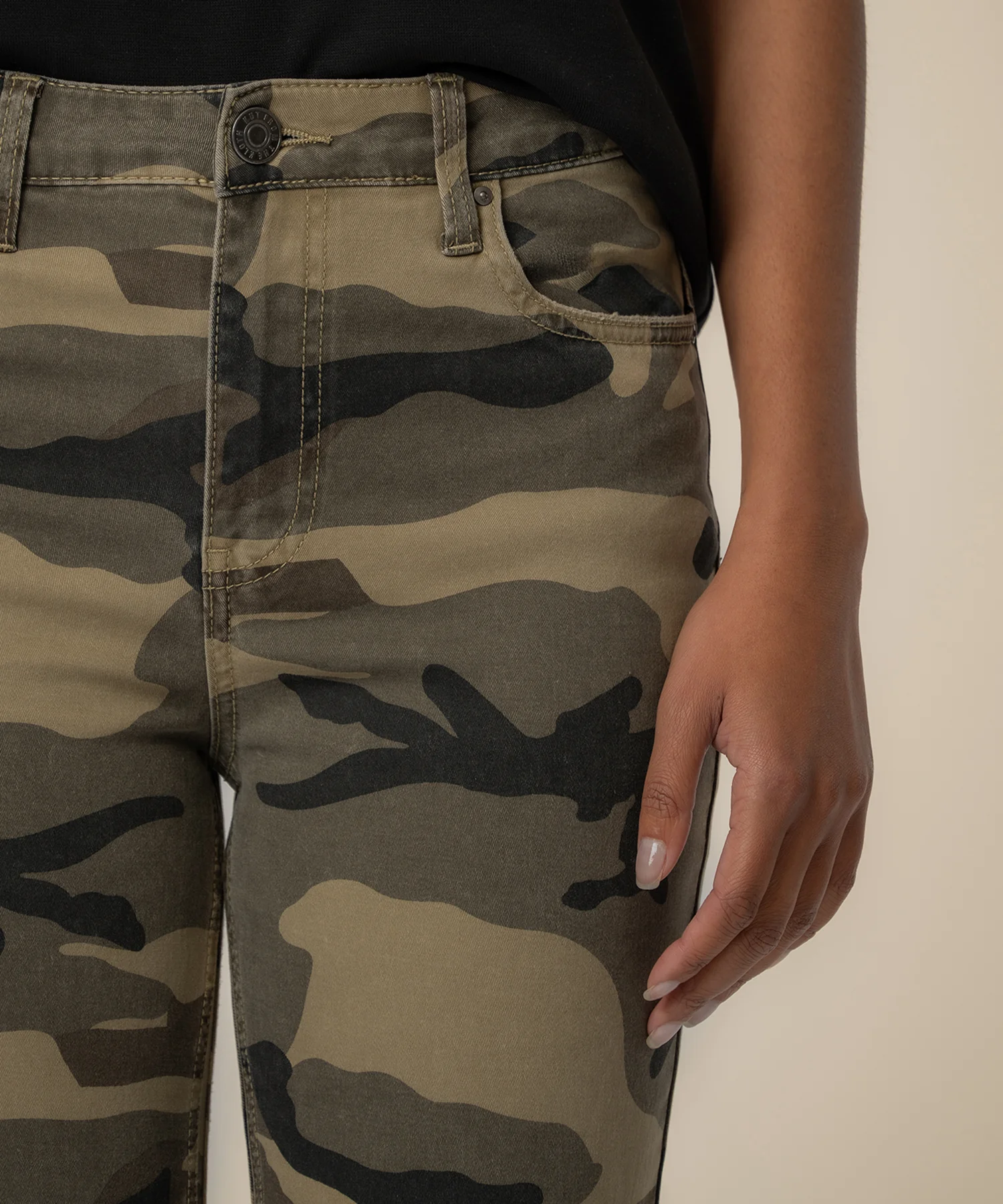 Kelsey High Rise Ankle Flare, Exclusive in Olive - Image 5