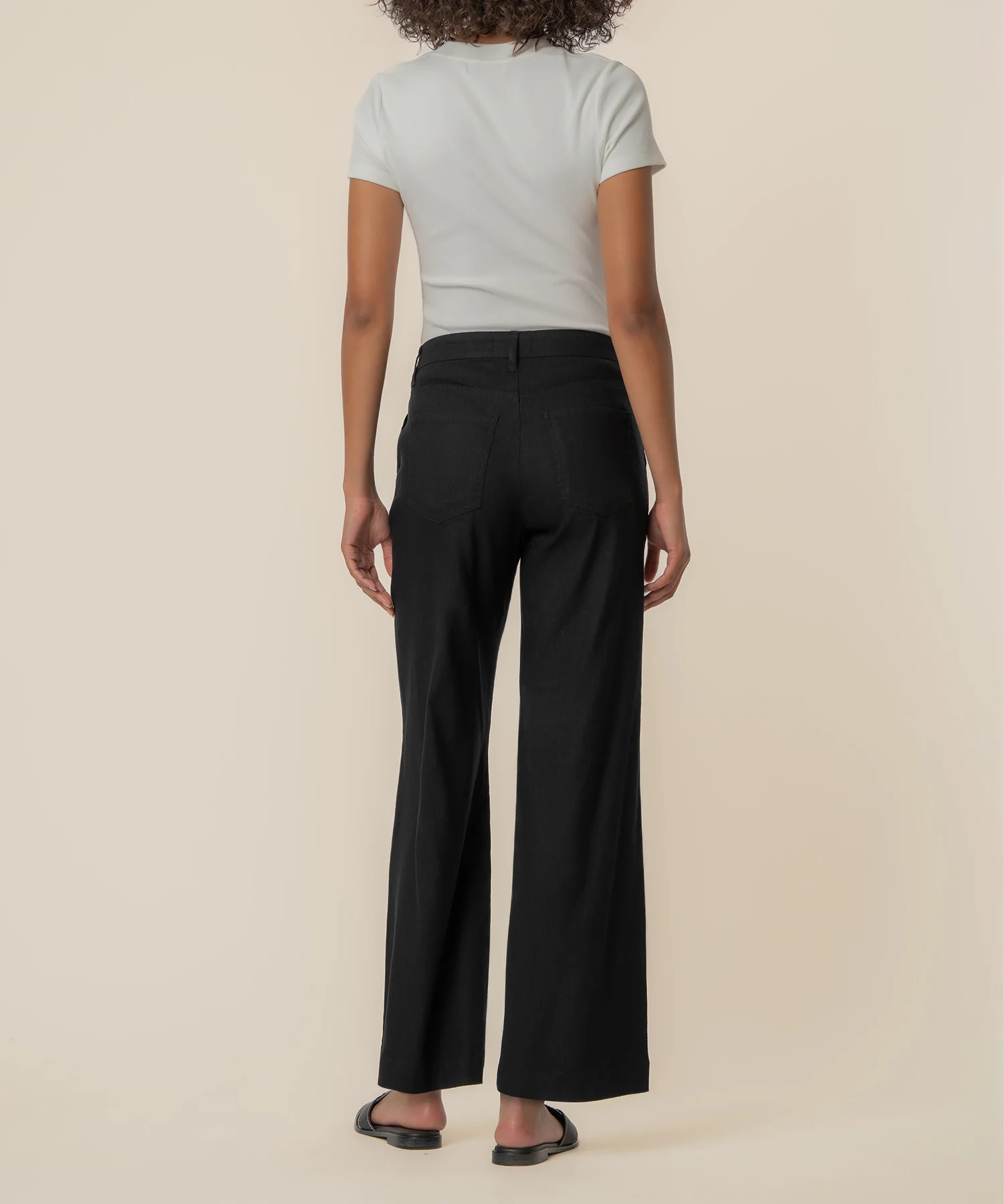 Meg Linen High Rise Wide Straight Leg, Petite in Black - Image 3