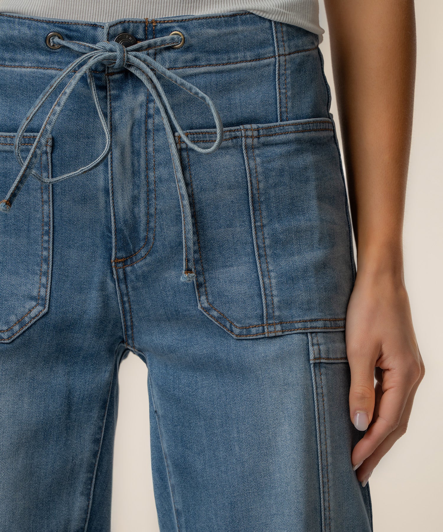 Ashton High Rise Slouchy Barrel in Budgeted Wash - Image 4
