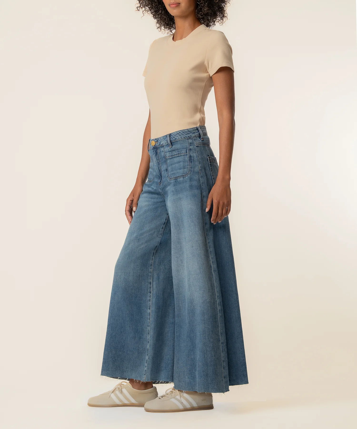 Blake High Rise Crop Super Wide, Exclusive in Exciting Wash - Image 2