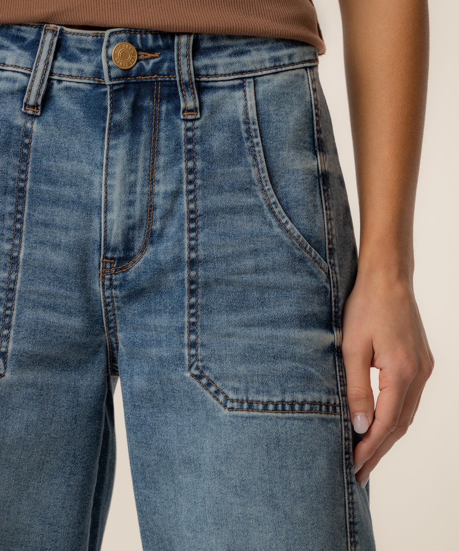 Ashton High Rise Wide Leg Barrel, Exclusive in Tolerable Wash - Image 4