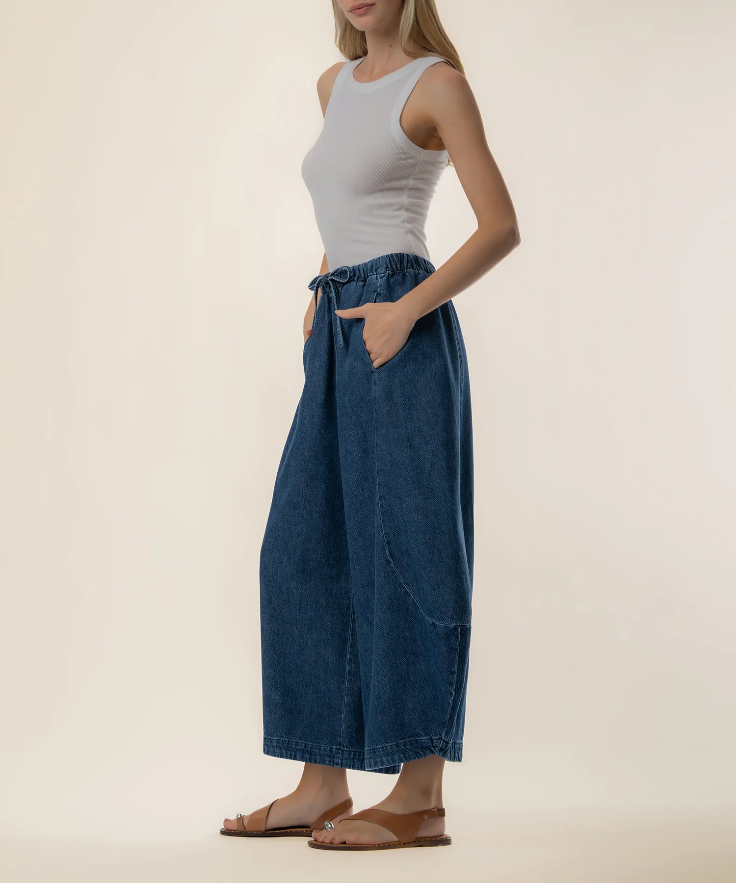 Elsie Baggy Barrel High Rise, Exclusive in Scholar Wash - Image 2