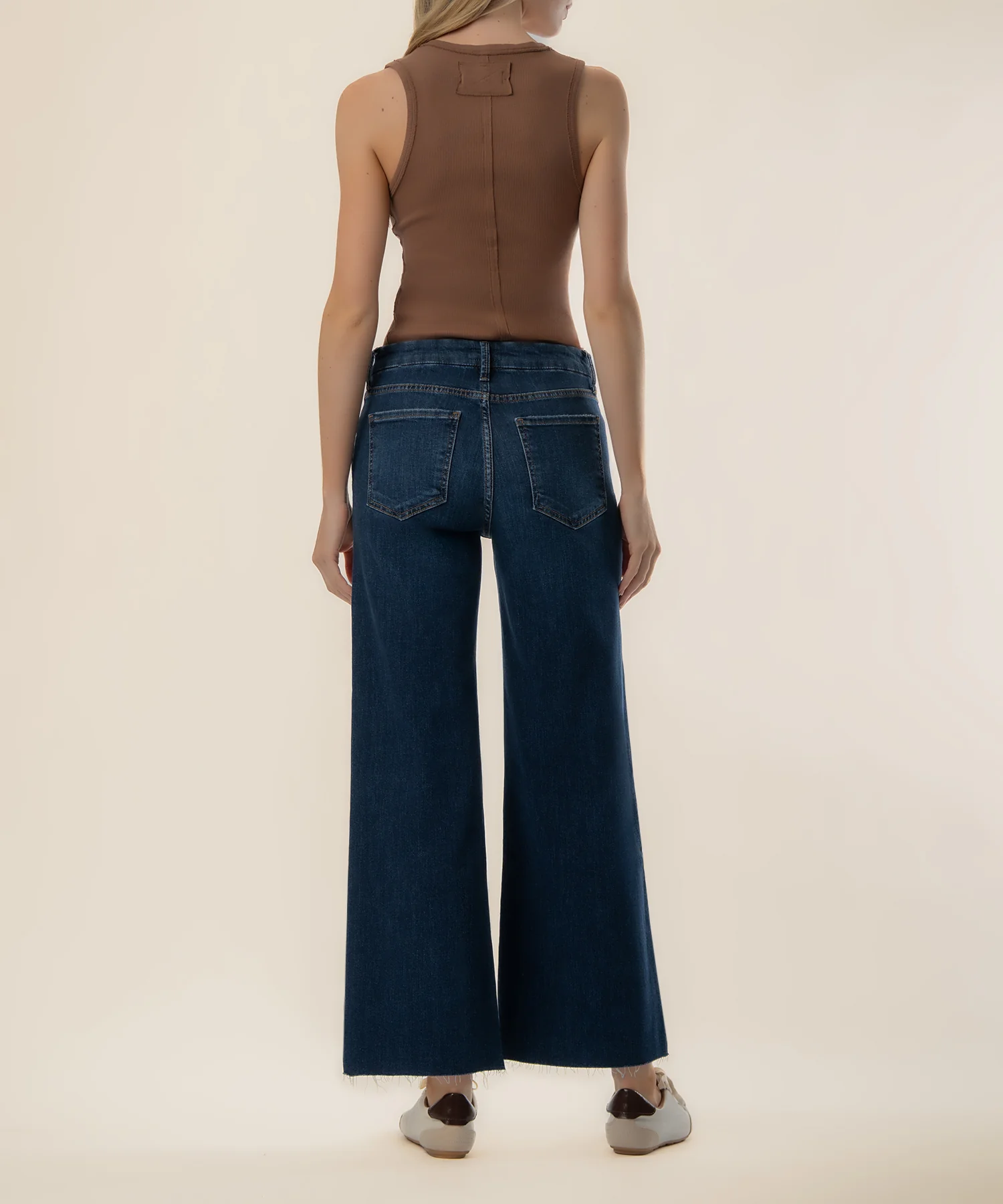 Meg High Rise Wide Leg in Exhibited Wash - Image 3
