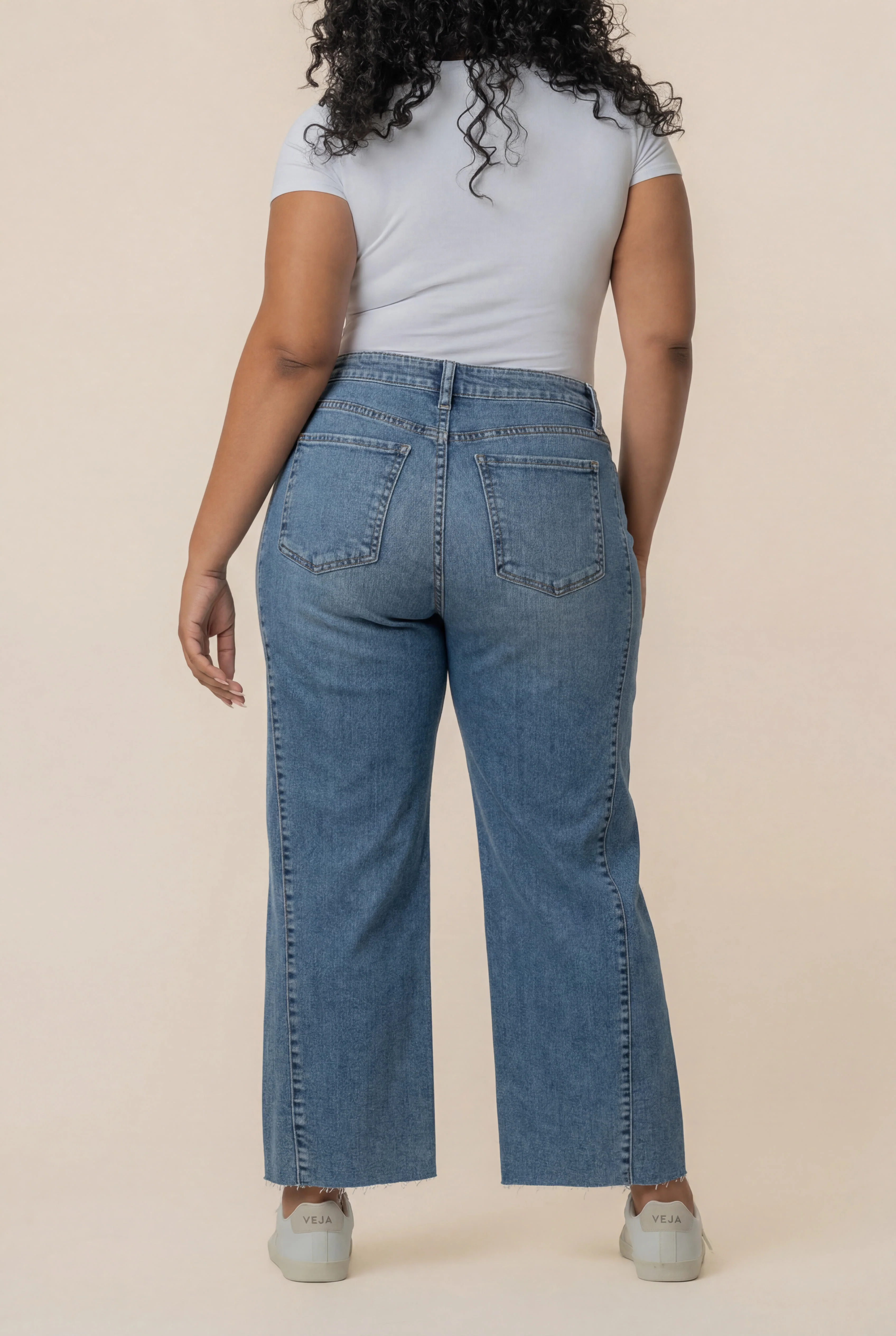 Charlotte High Rise Wide Leg, Plus in Synergy Wash - Image 3