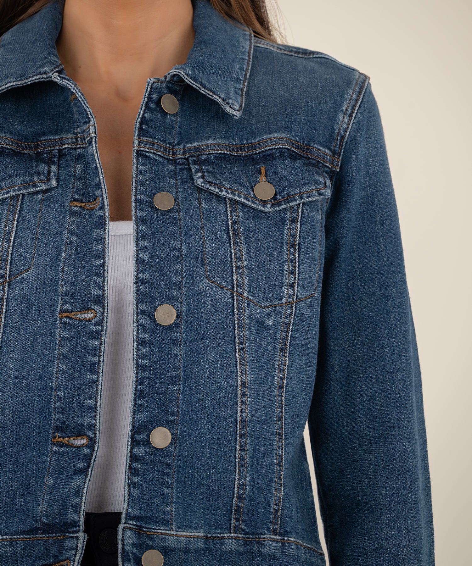 Julia Crop Denim Jacket in Main Wash - Image 5