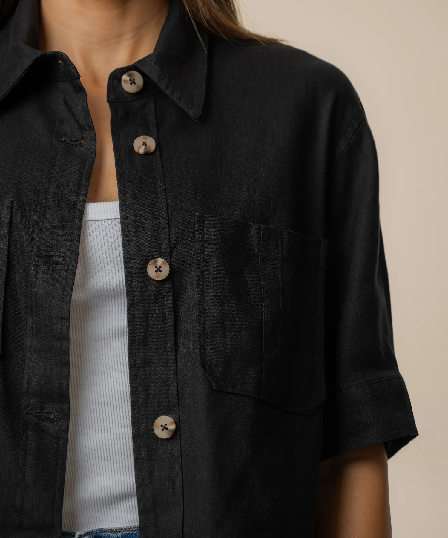 Finly Linen Jacket in Black - Image 5