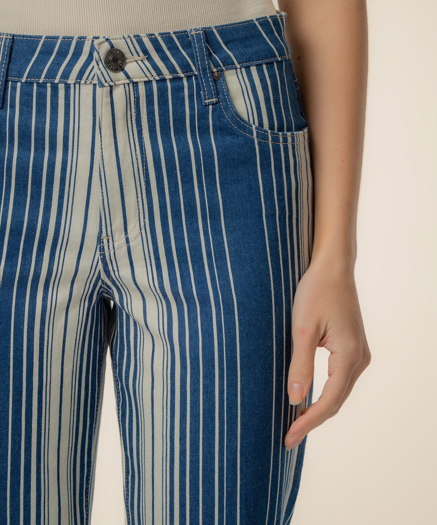 Kelsey Twill High Rise Ankle Flare, Exclusive in Navy/Ivory - Image 4