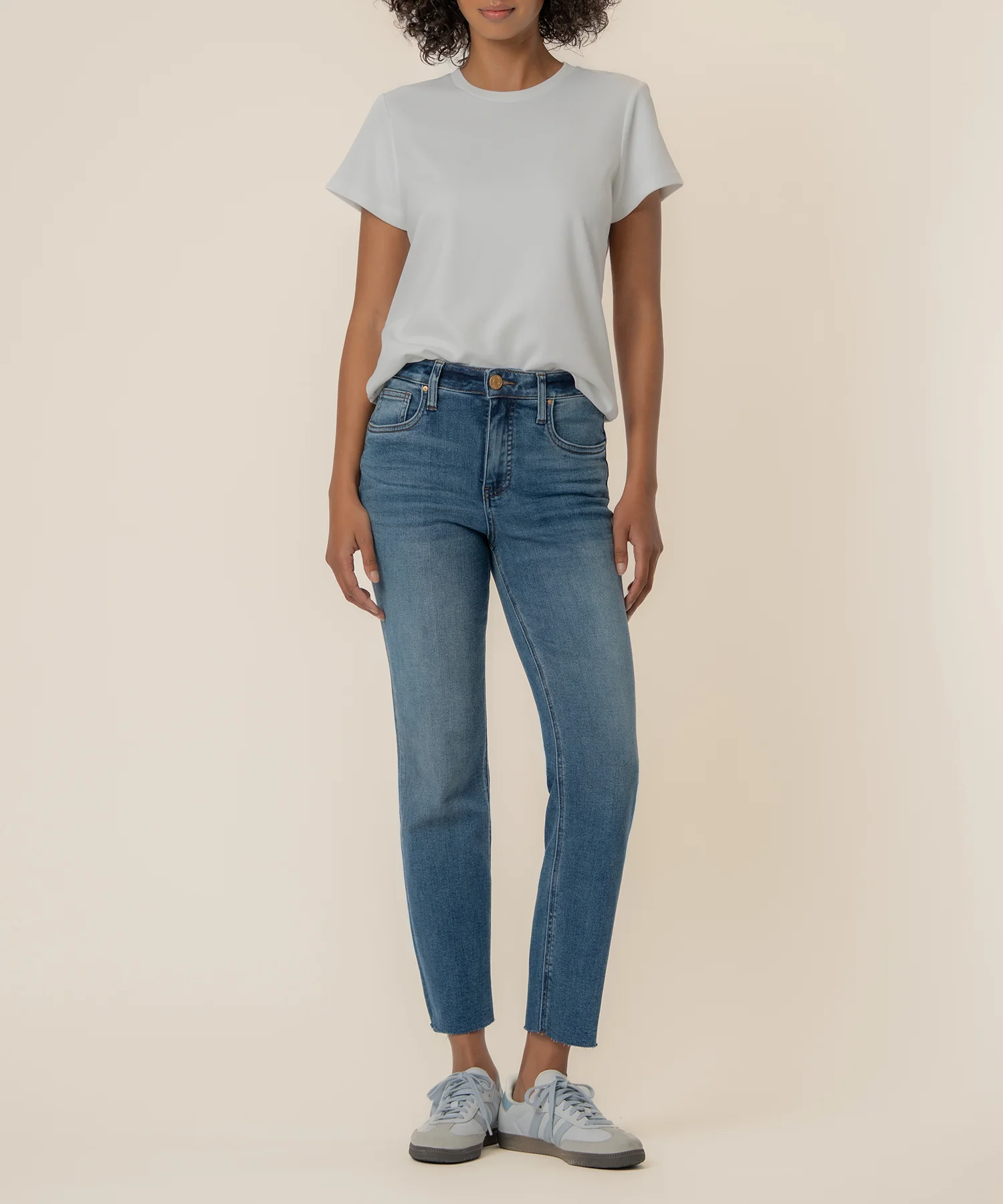 Rachael High Rise Mom Jean in Faithful Wash