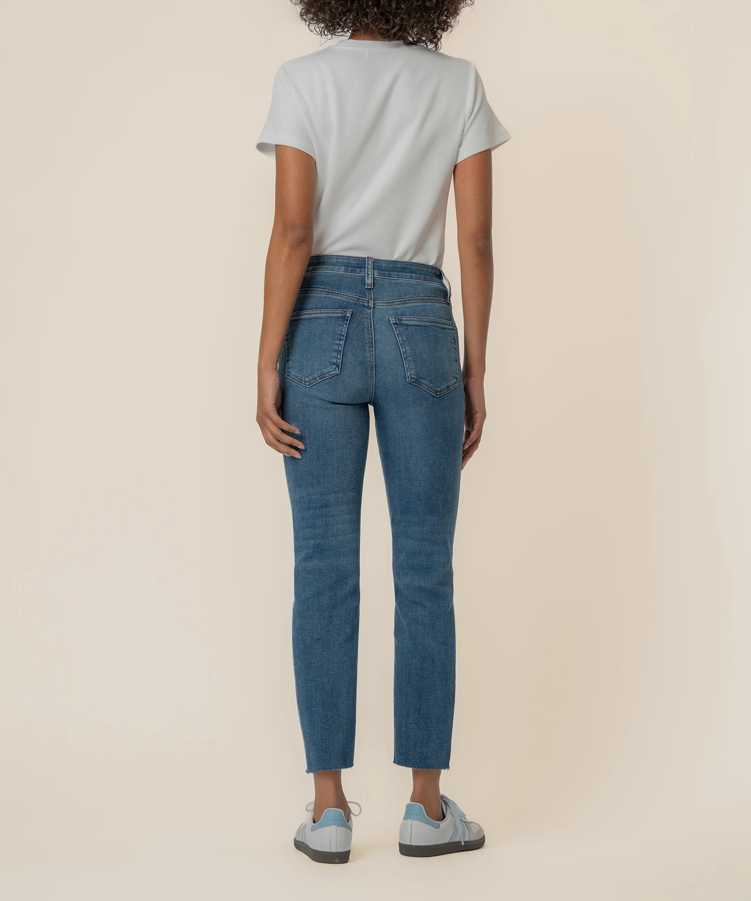 Rachael High Rise Mom Jean in Faithful Wash - Image 3