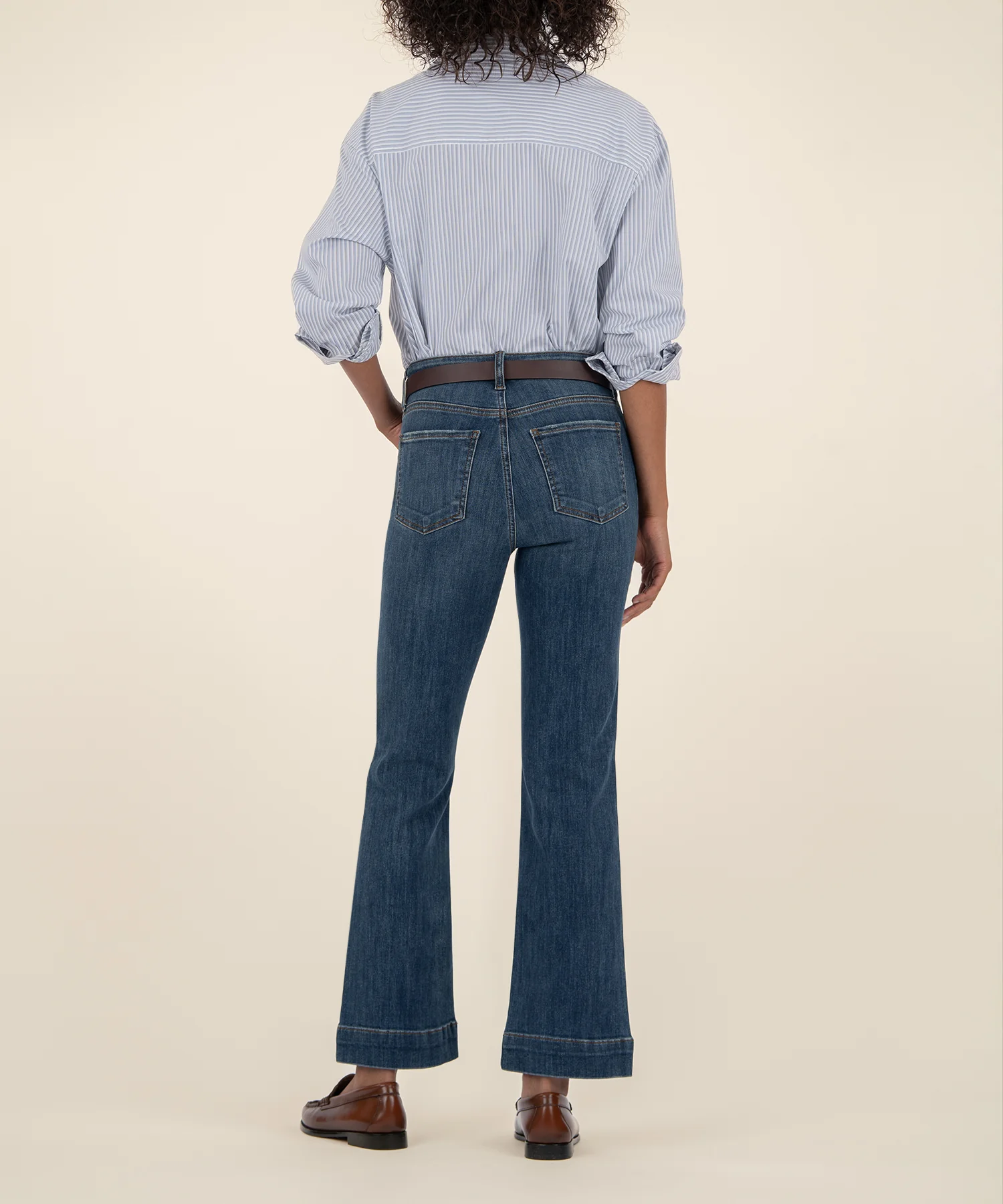 Kelsey High Rise Ankle Flare, Petite in Vibrant Wash - Image 4