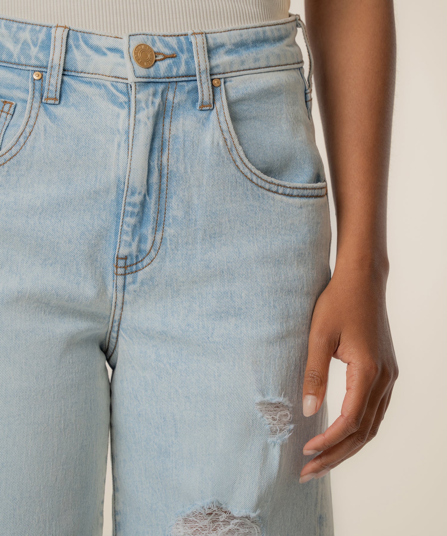 Gwen High Rise Wide Leg in Care Wash - Image 4