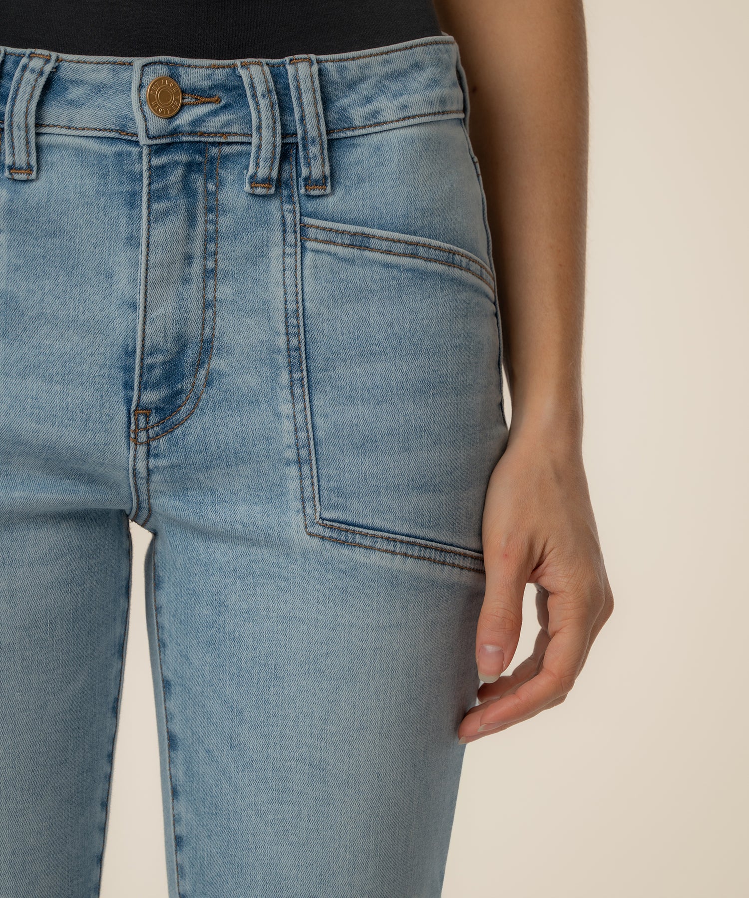 Kelsey High Rise Ankle Flare, Petite in Cure Wash - Image 4