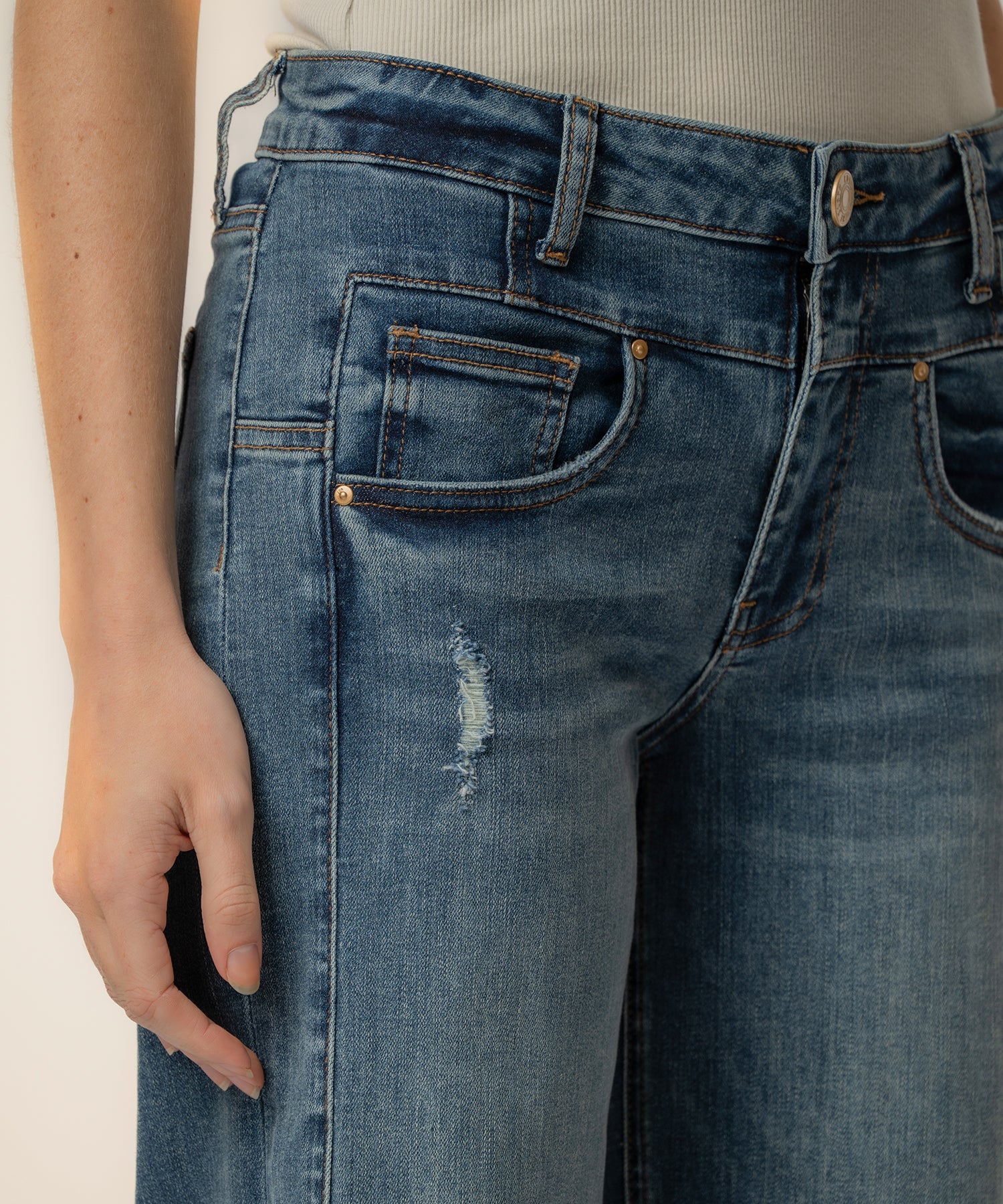 Jean High Rise Wide Straight Leg in Instructive Wash, Exclusive - Image 6
