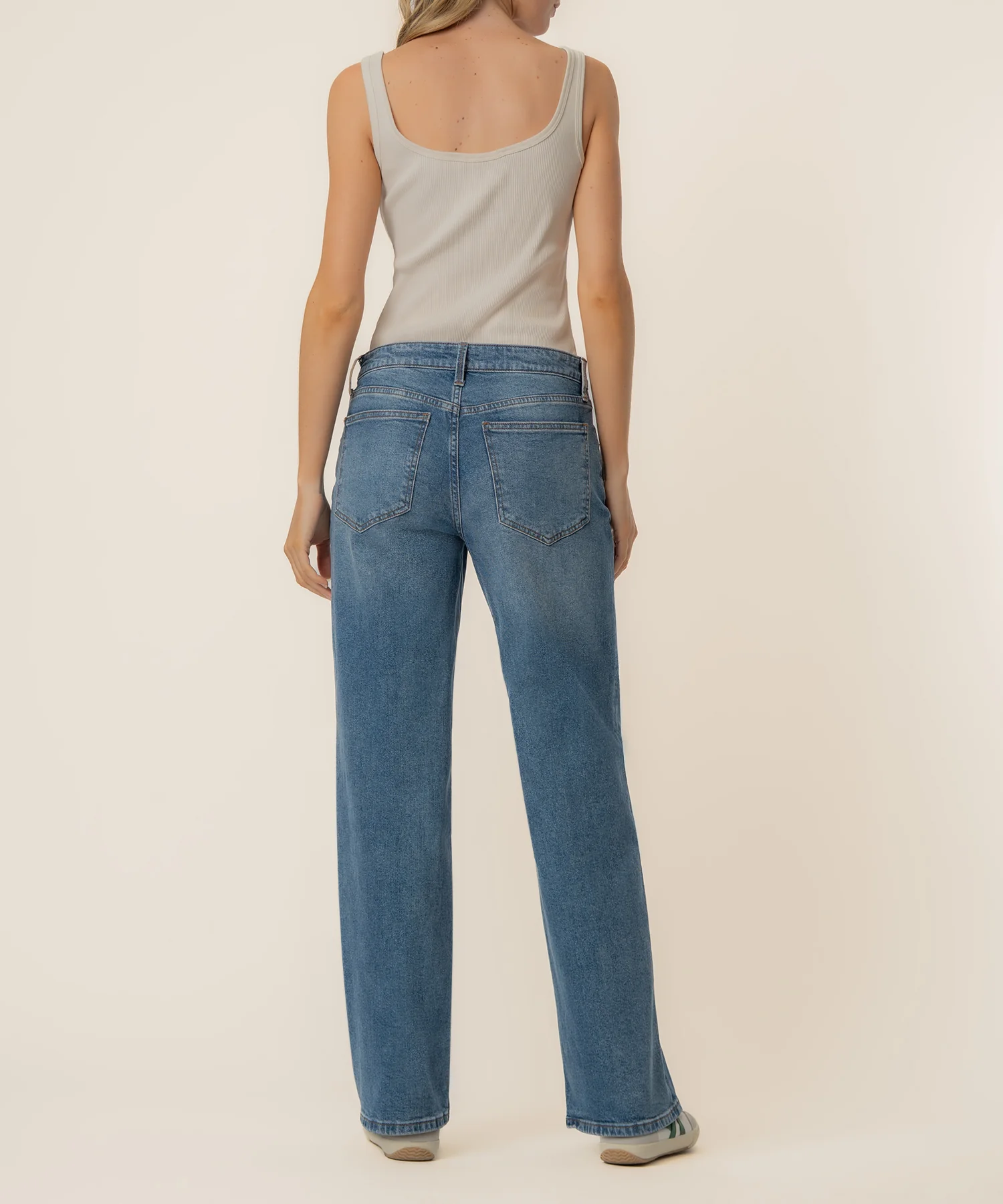 Selena Baggy Low Rise Straight Leg, Exclusive in Solving Wash - Image 3
