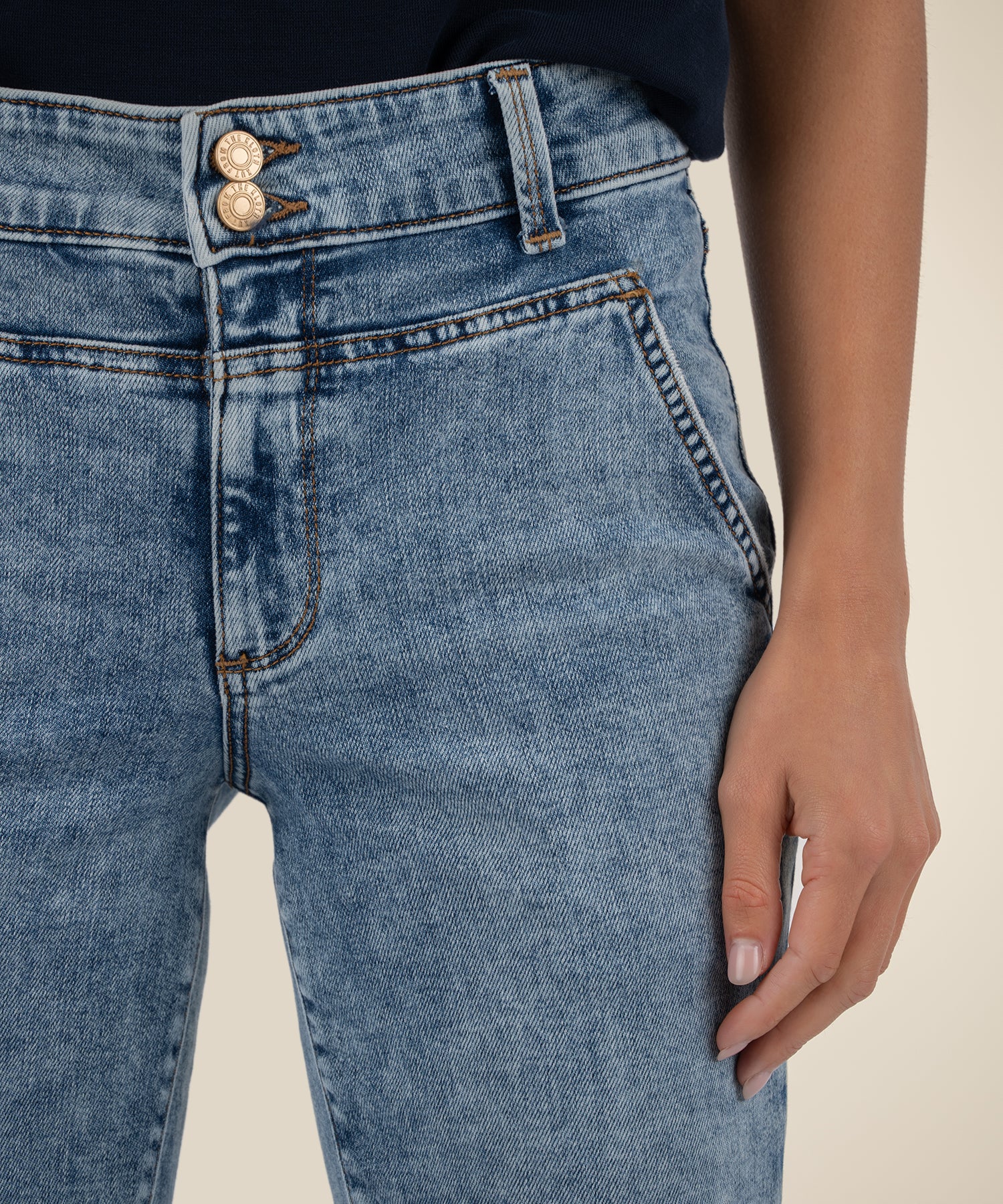 Kelsey High Rise Flare, Exclusive in Profitable Wash - Image 4