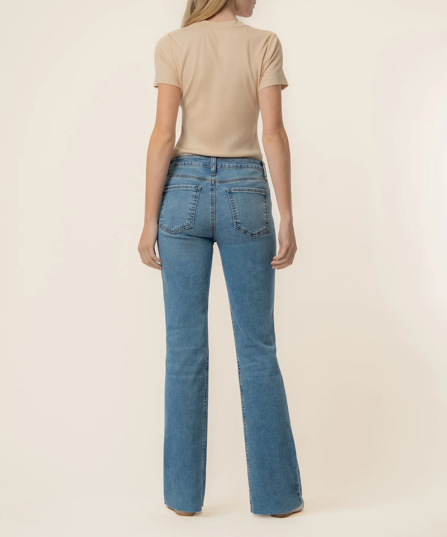 Kelly High Rise Flare, Petite in Legend Wash - Image 3