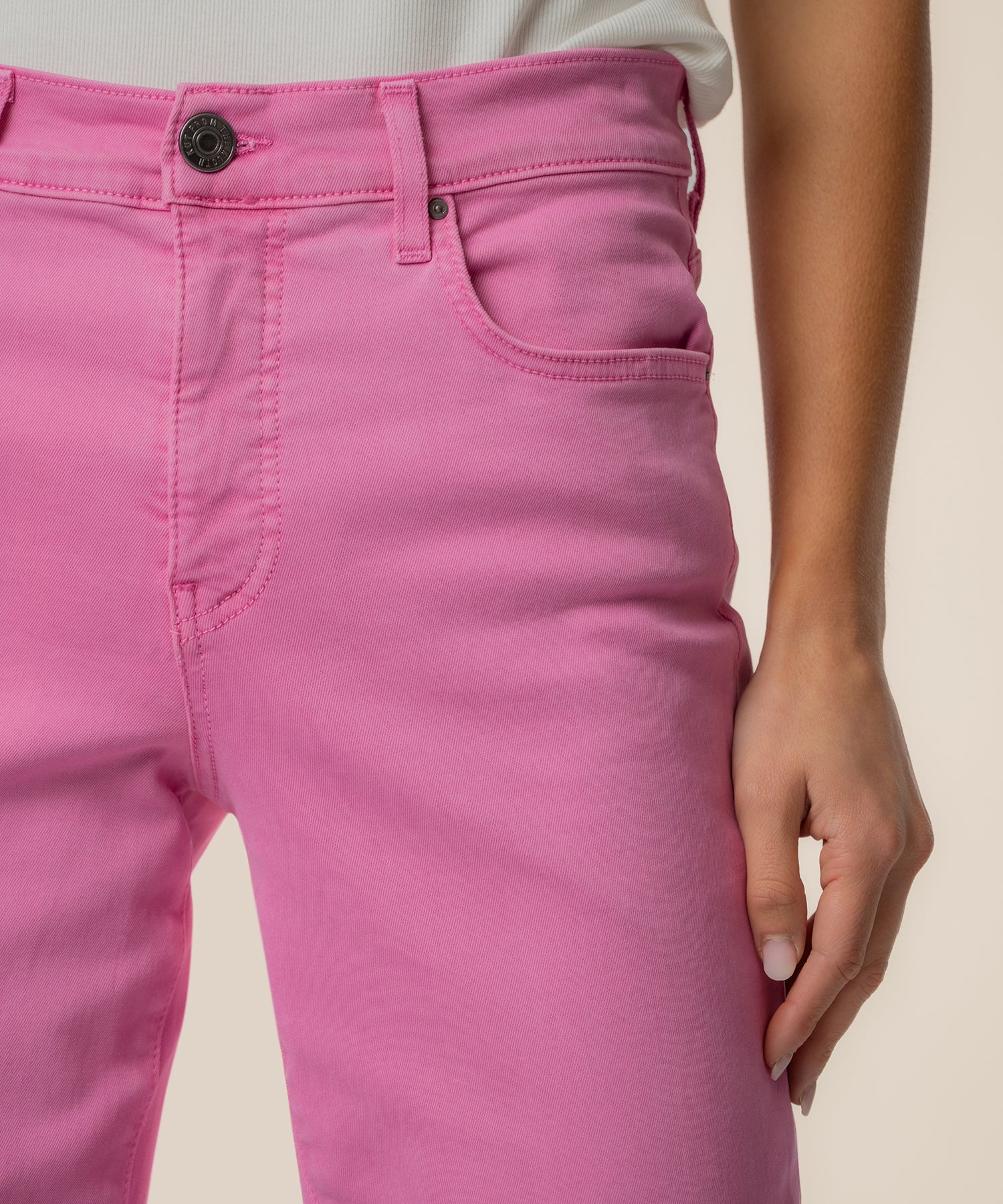 Avery High Rise Straight Leg, Exclusive in Orchid - Image 4