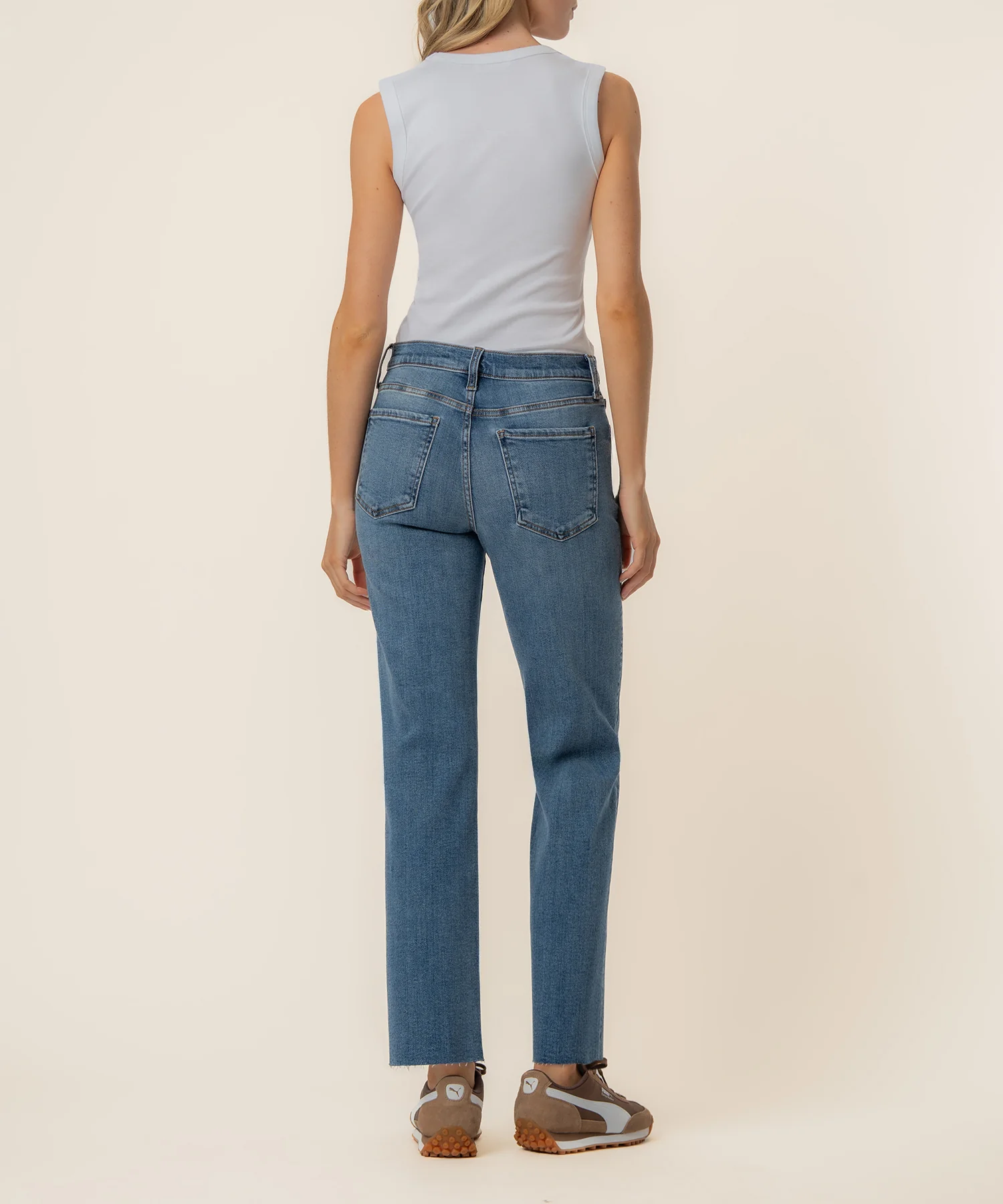 Avery High Rise Straight Leg, Exclusive in Style Wash - Image 3