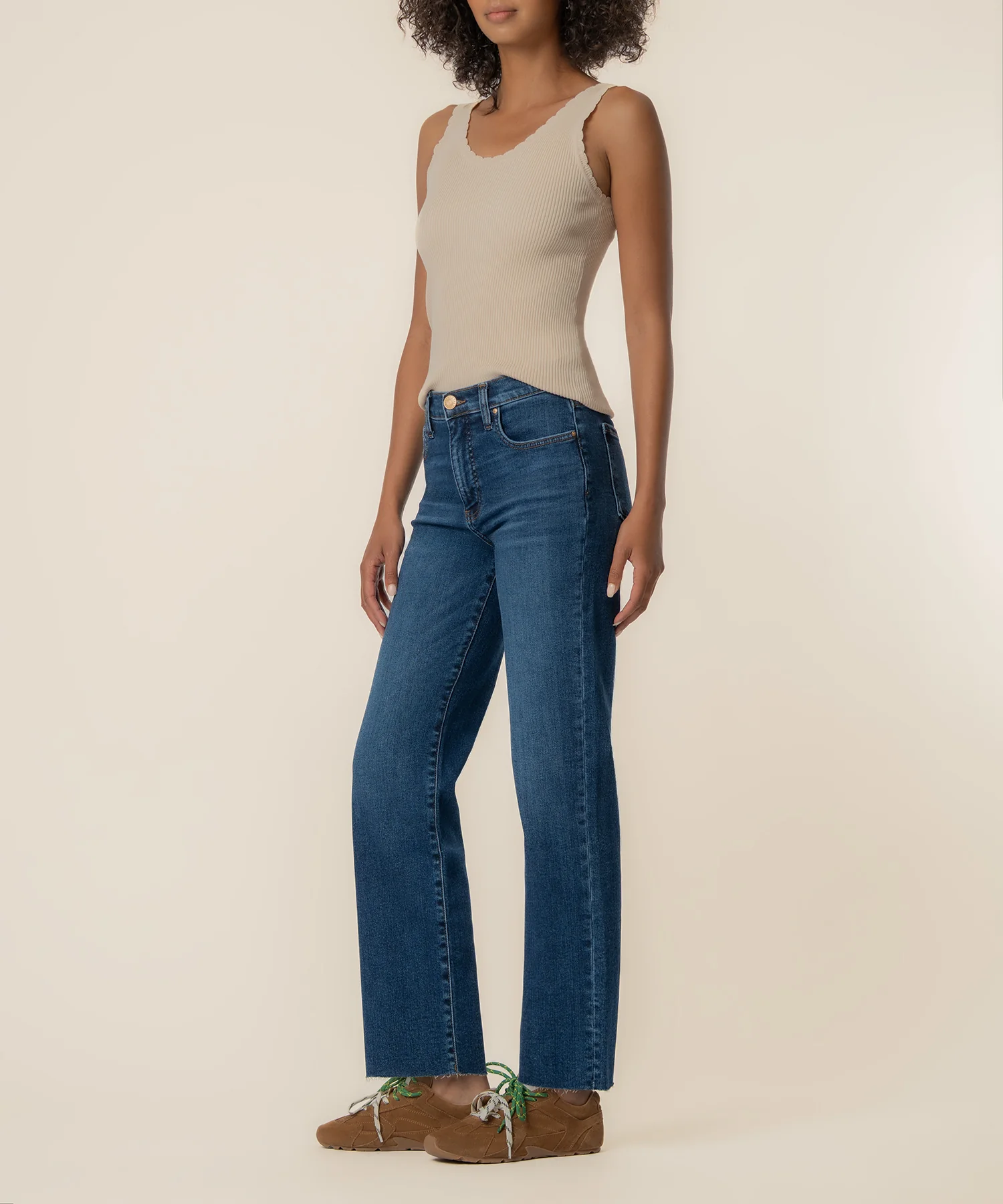 Avery High Rise Straight Leg, Exclusive in Embrace Wash - Image 2