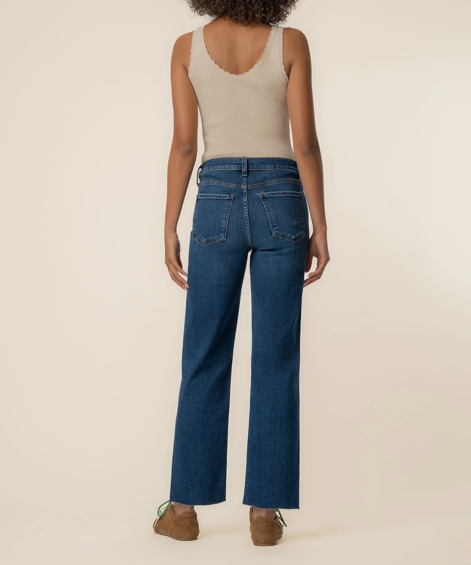 Avery High Rise Straight Leg, Exclusive in Embrace Wash - Image 3