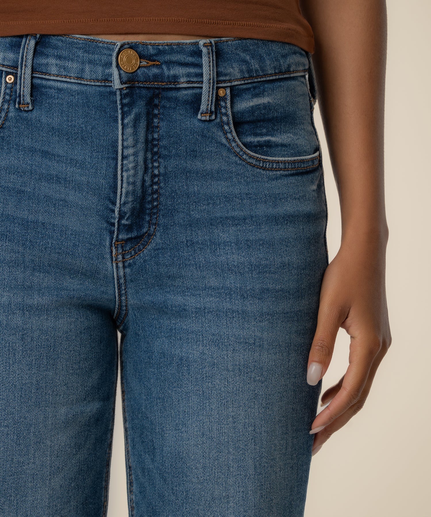 Blair High Rise Straight Leg, Exclusive in Unfaltering Wash - Image 4