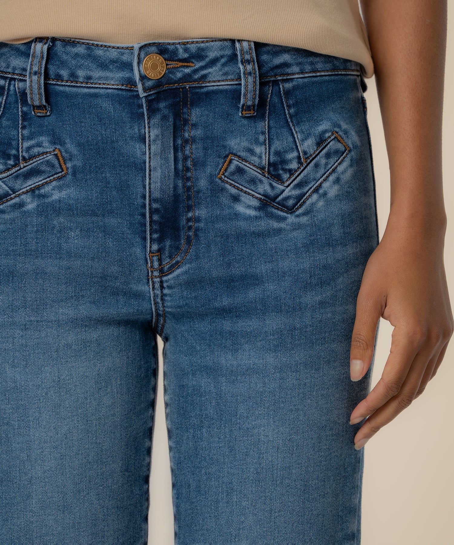 Kelsey High Rise Ankle Flare, Petite in Excitement Wash - Image 4