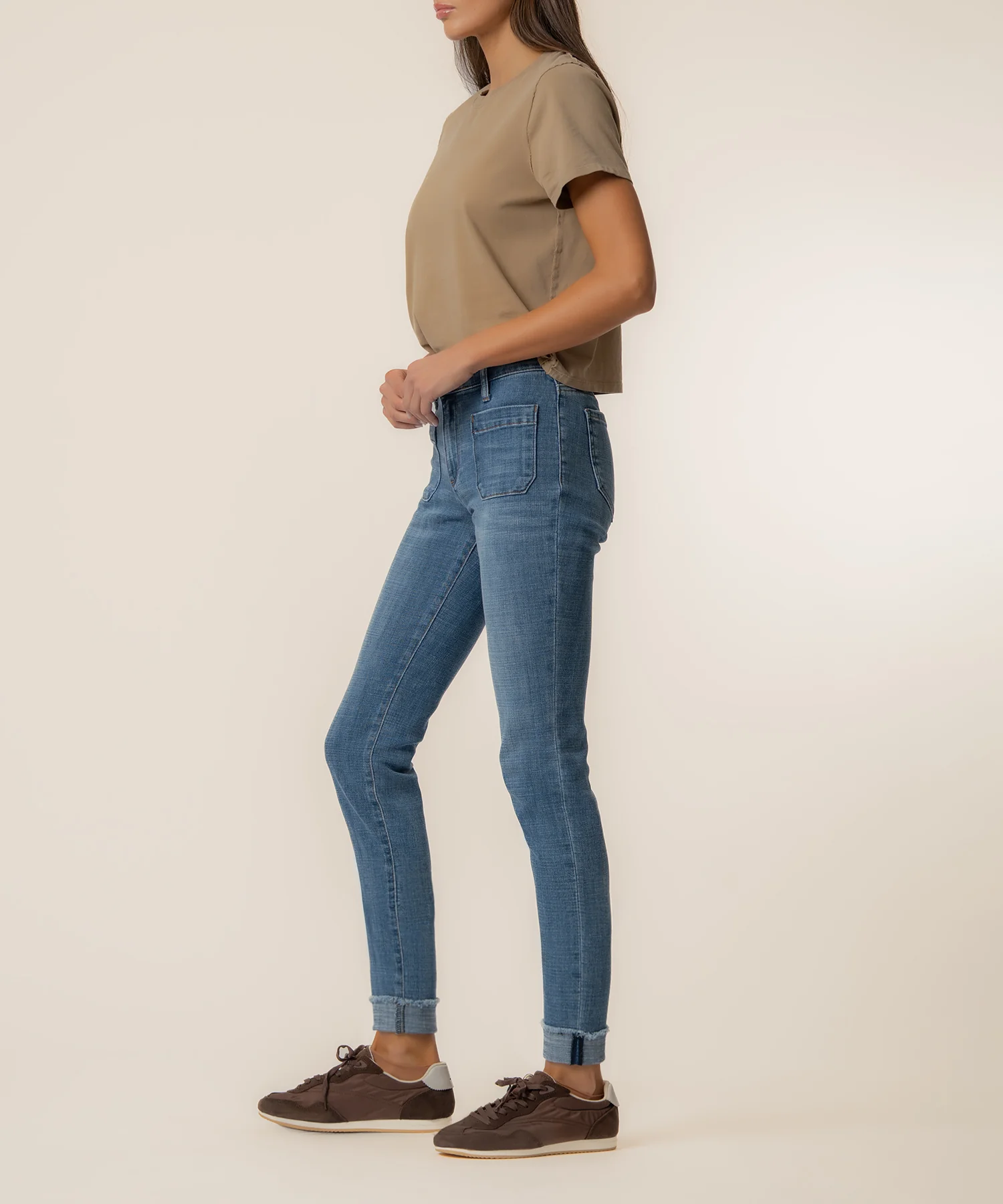 Amy Crop Straight Leg in Attractive Wash - Image 2