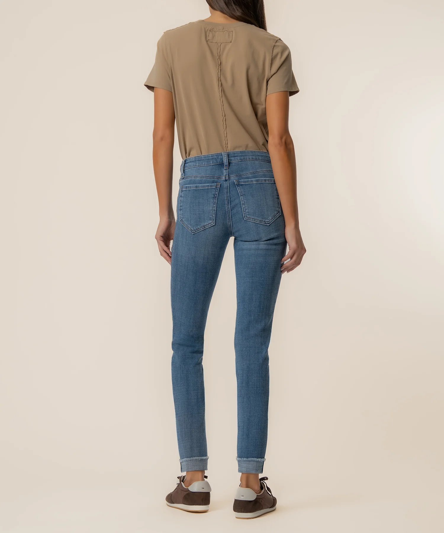 Amy Crop Straight Leg in Attractive Wash - Image 3