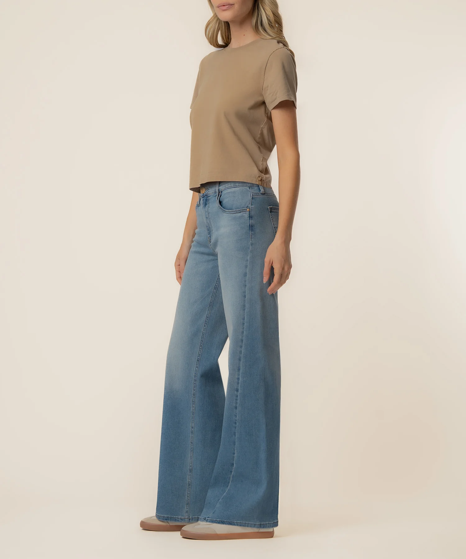 Jean High Rise Wide Leg in Loveliness Wash - Image 2
