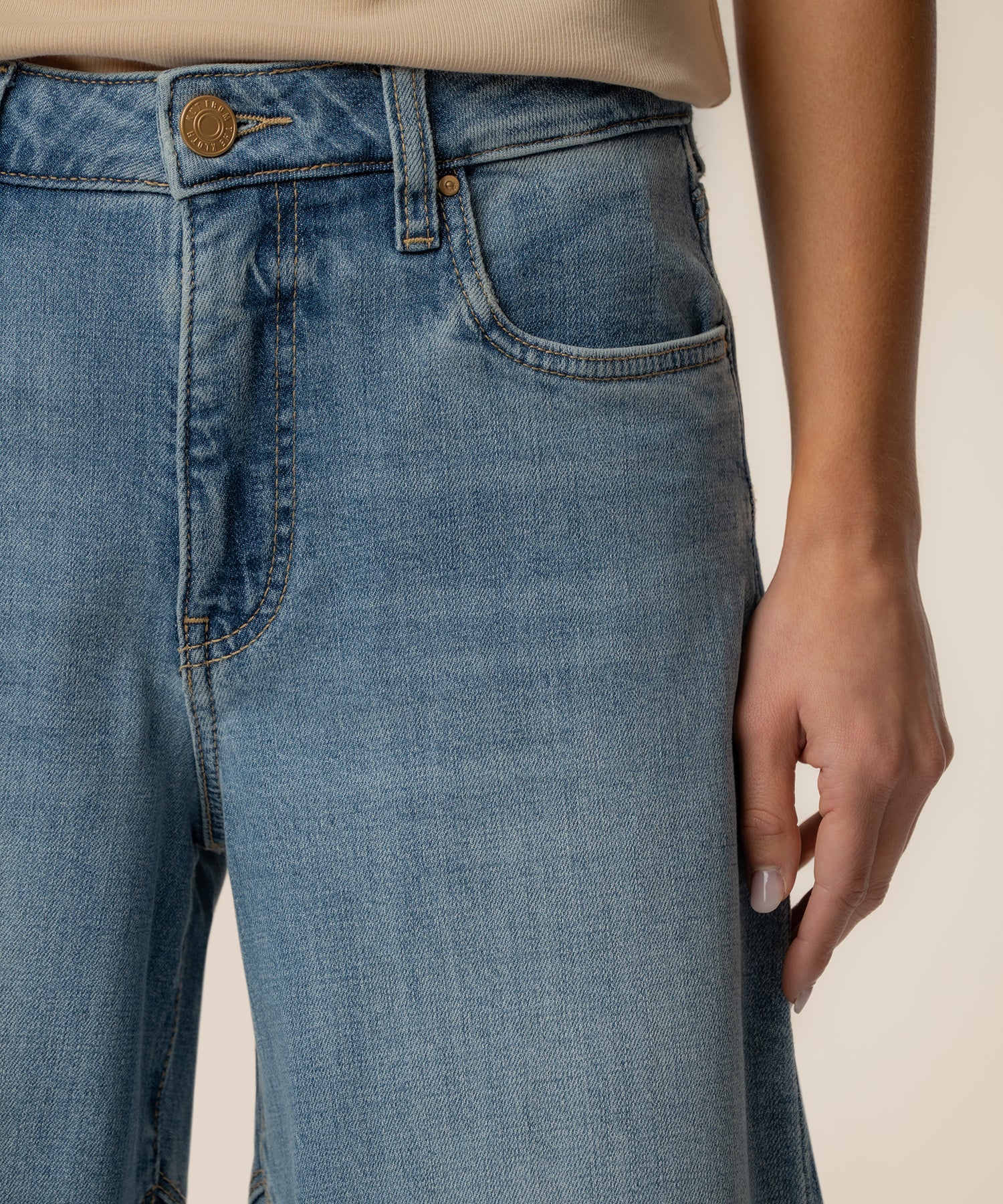 Blake High Rise Super Wide Leg, Exclusive in Task Wash - Image 4