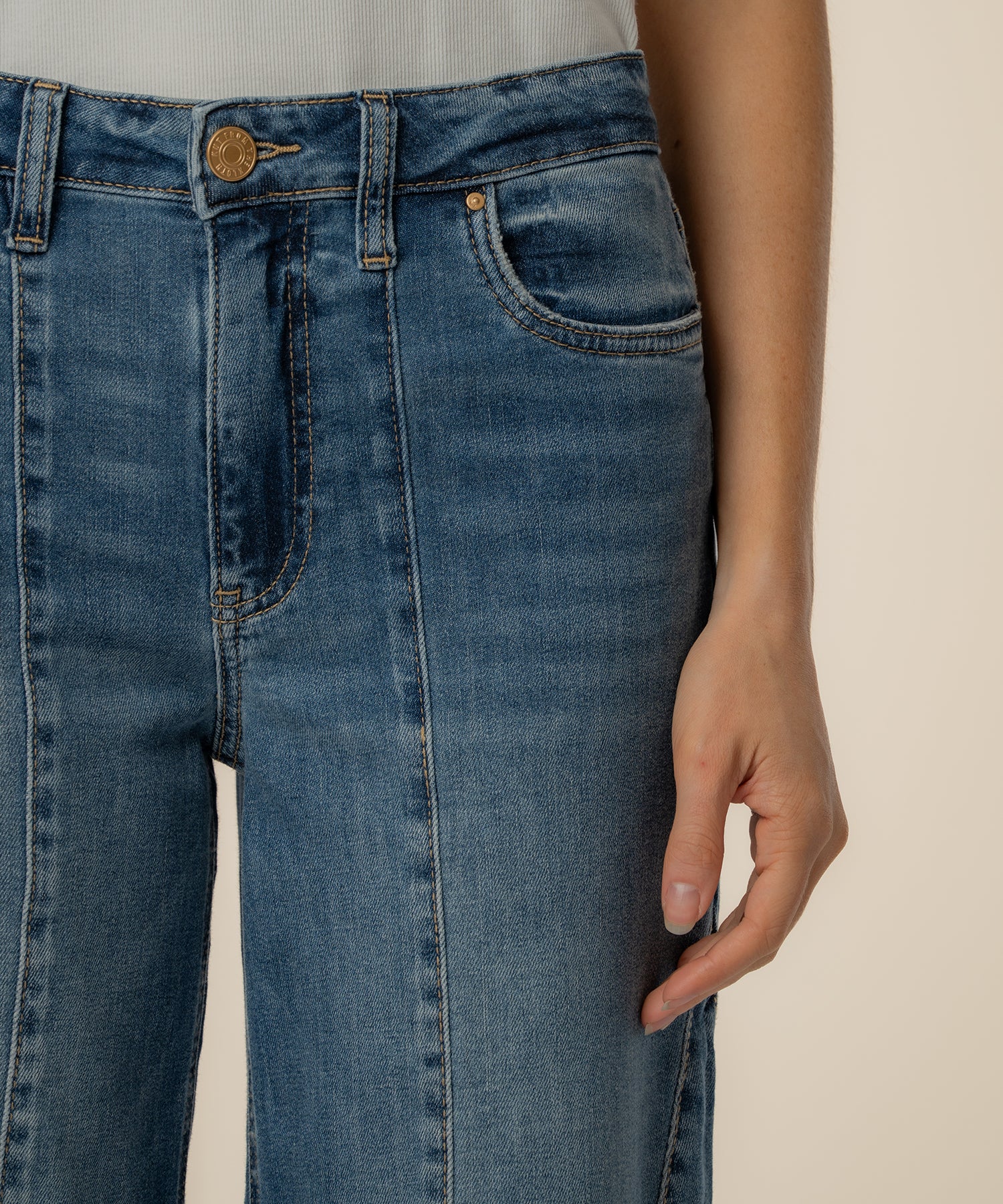 Jodi High Rise Wide Straight Leg, Exclusive in Systematized Wash - Image 4