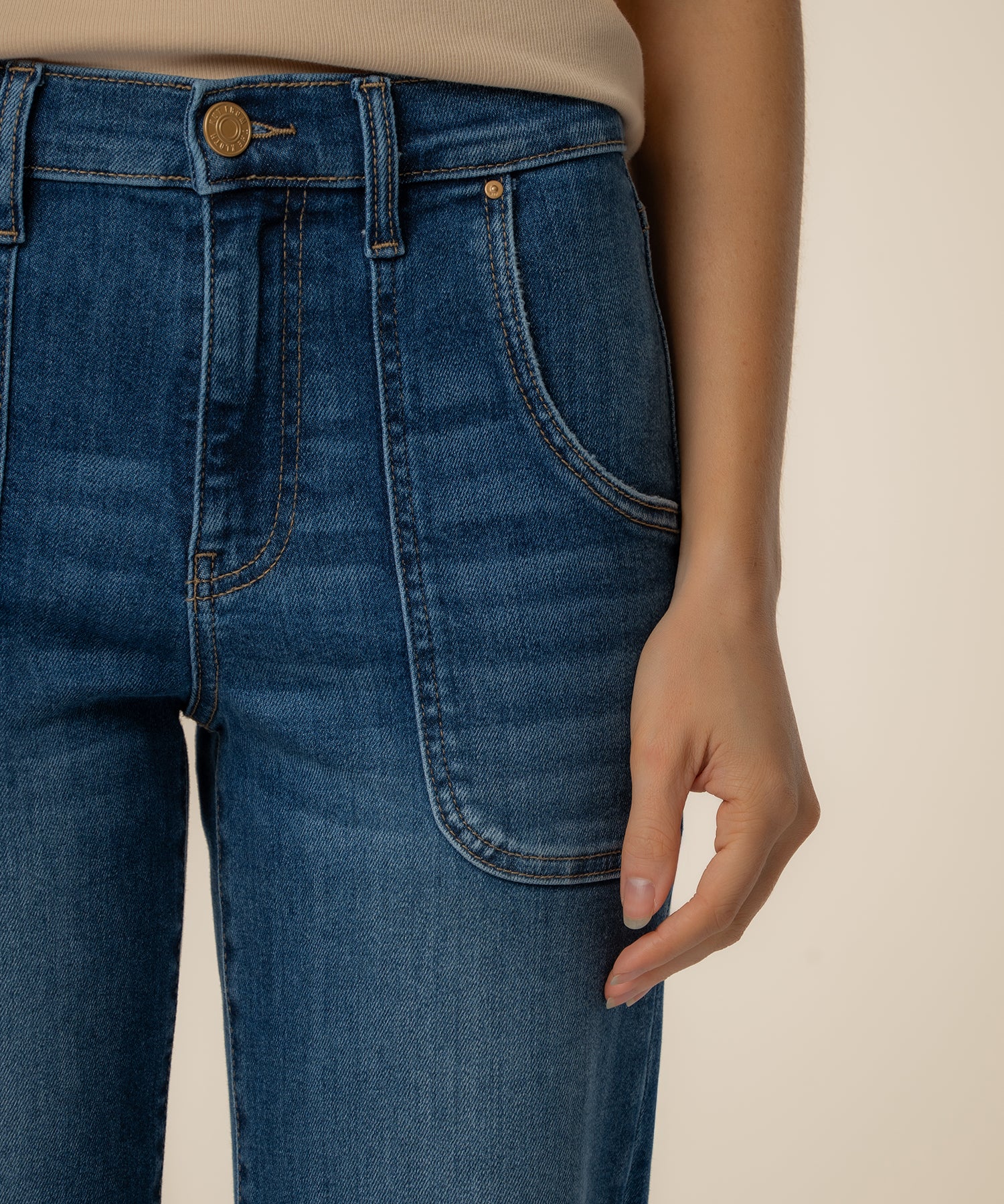 Avery High Rise Straight Leg, Exclusive in Fortune Wash - Image 4