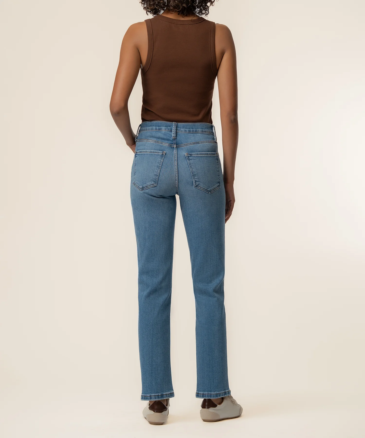 Blair High Rise Straight Leg in Exhibiting Wash - Image 3