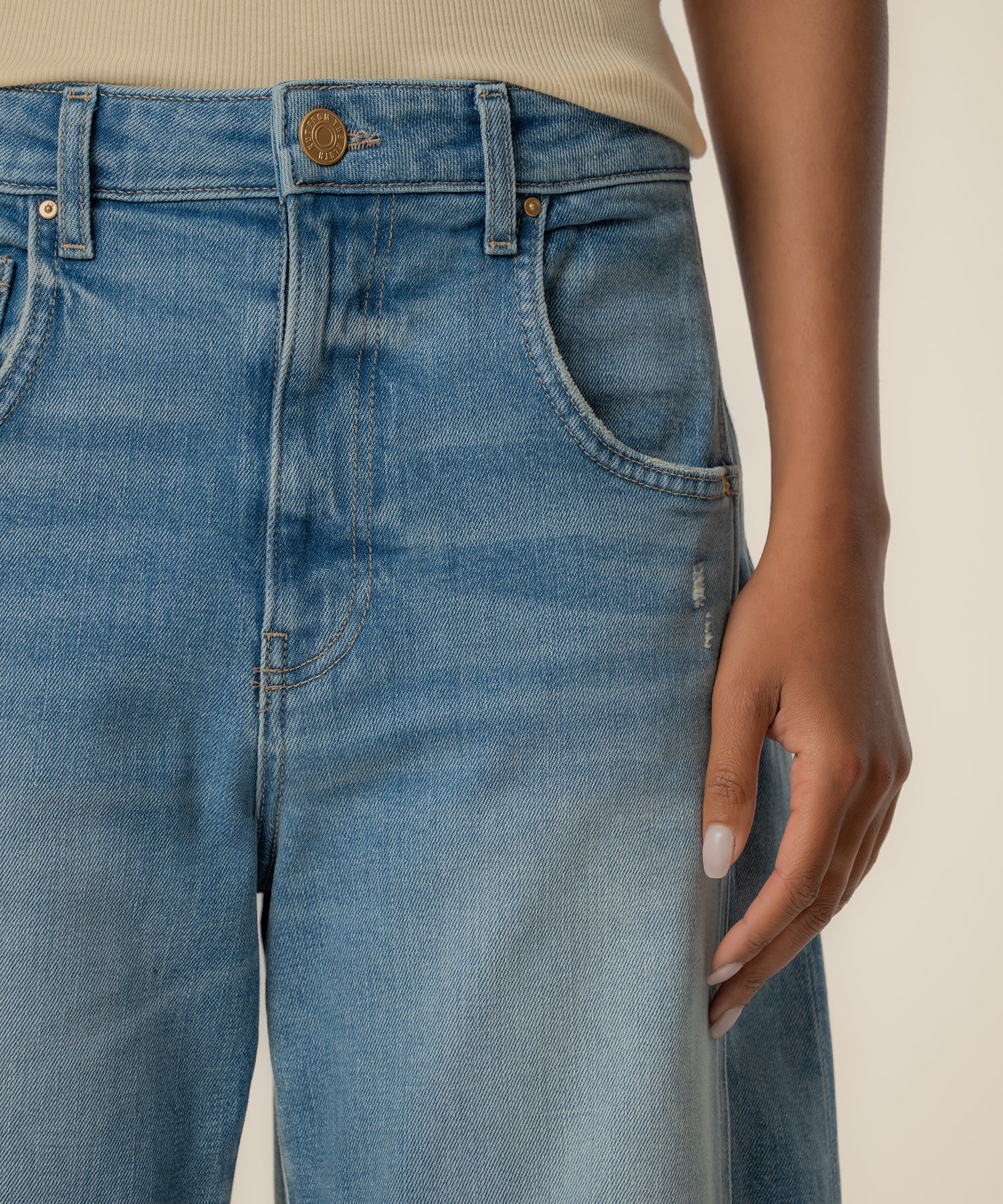 Ashlyn Baggy Barrel Leg, Exclusive in Liberty Wash - Image 4