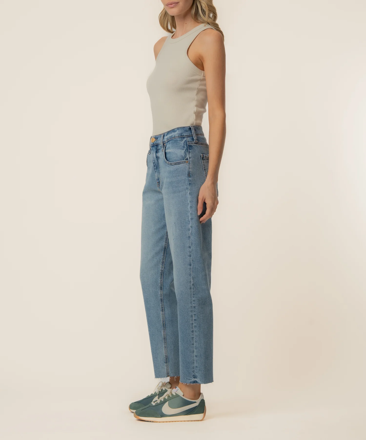 Kit High Rise Baggy Ankle Straight Leg in Iconic Wash - Image 2