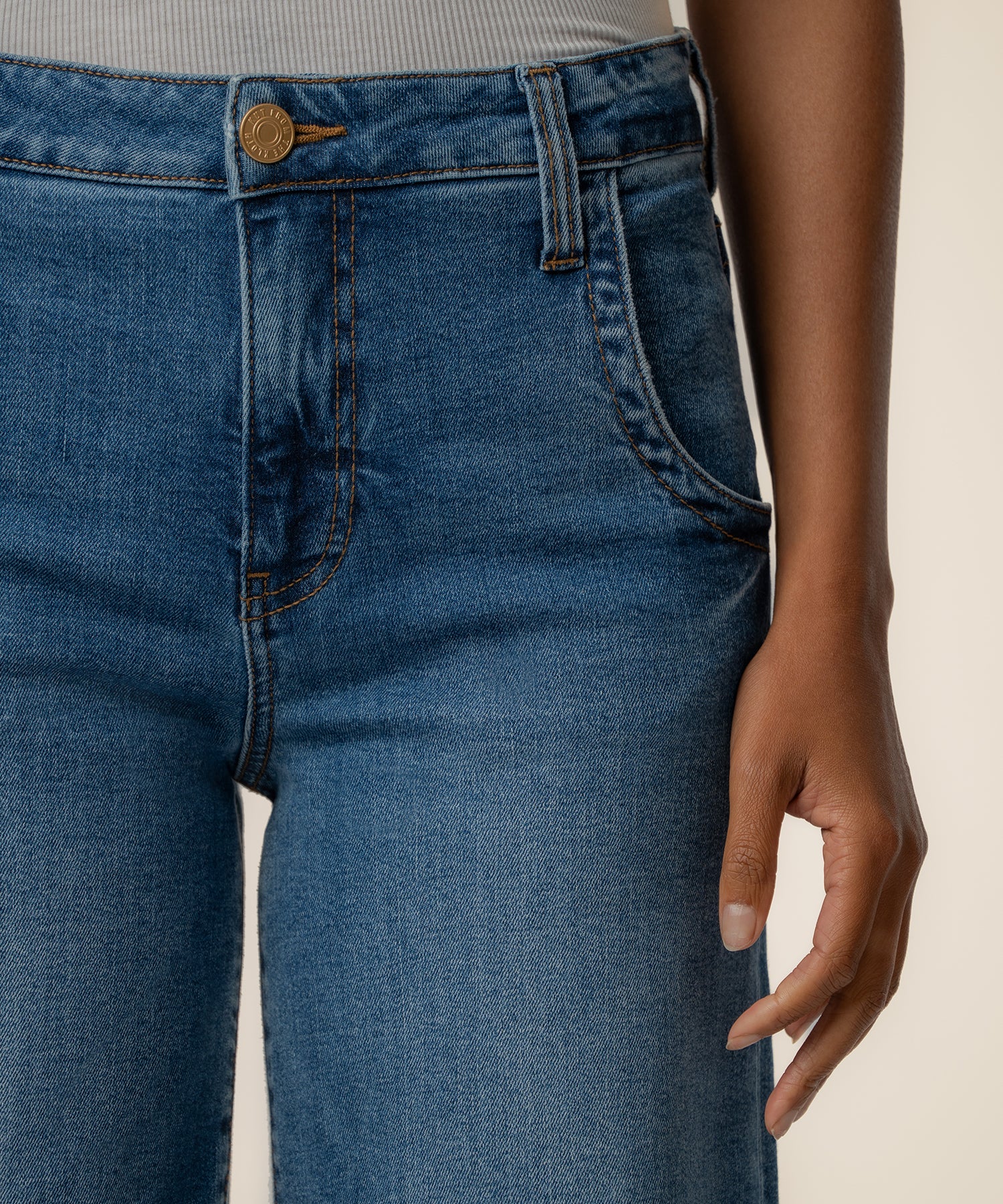 Maya High Rise Wide Leg in Journey Wash - Image 4
