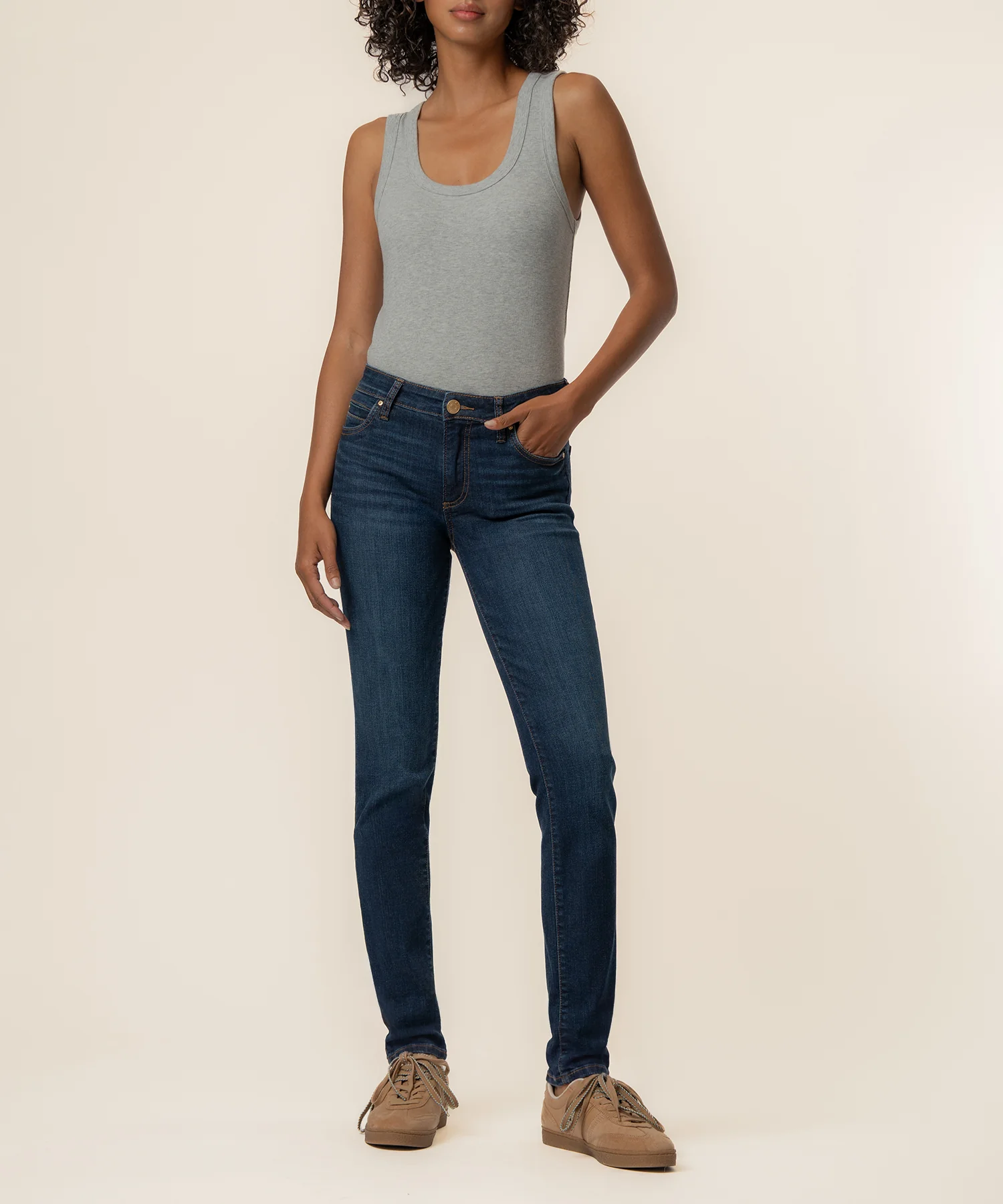 Catherine Mid Rise Boyfriend in Abelia Wash - Image 5