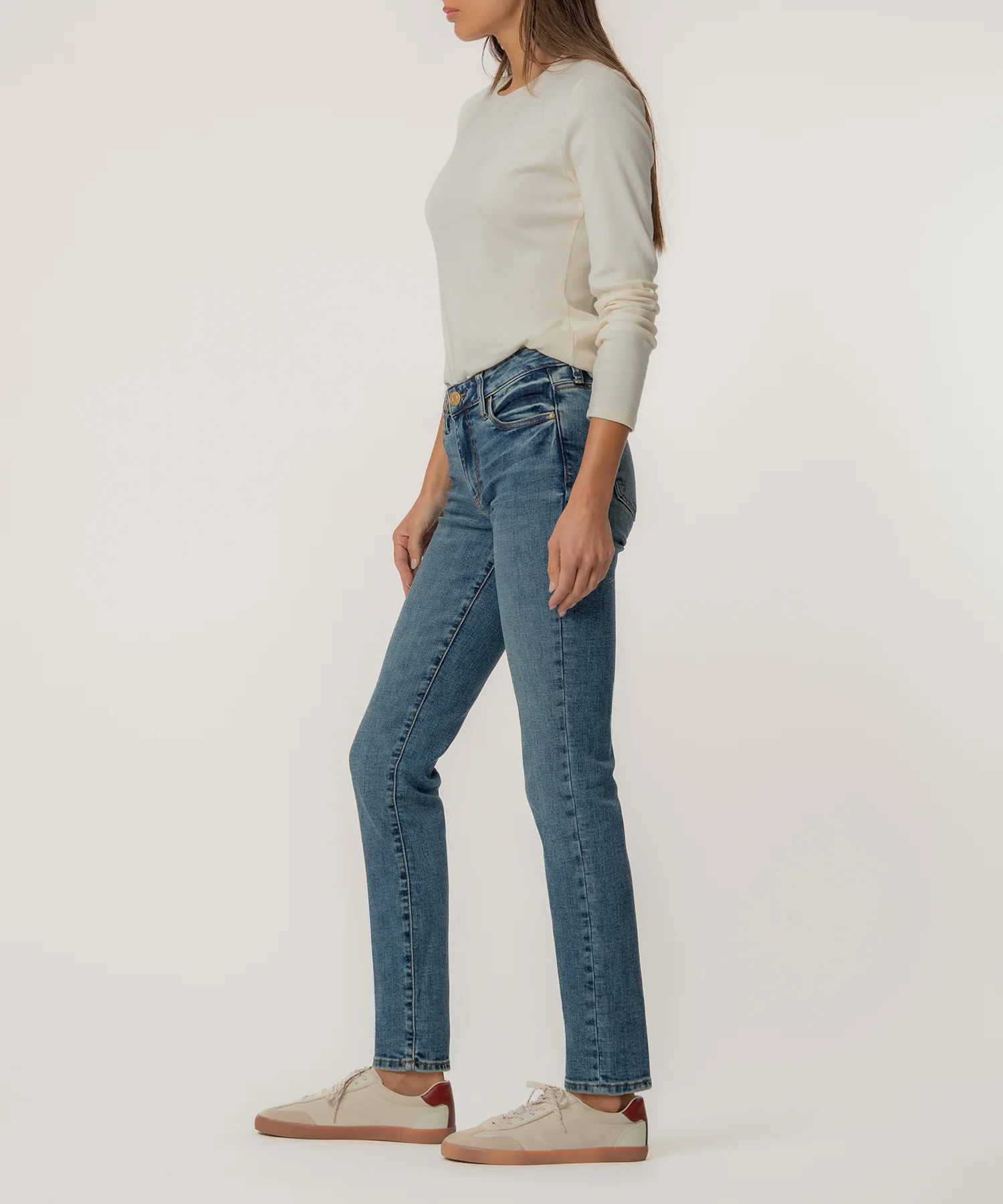 Catherine Mid Rise Boyfriend in Enigmatic Wash - Image 5