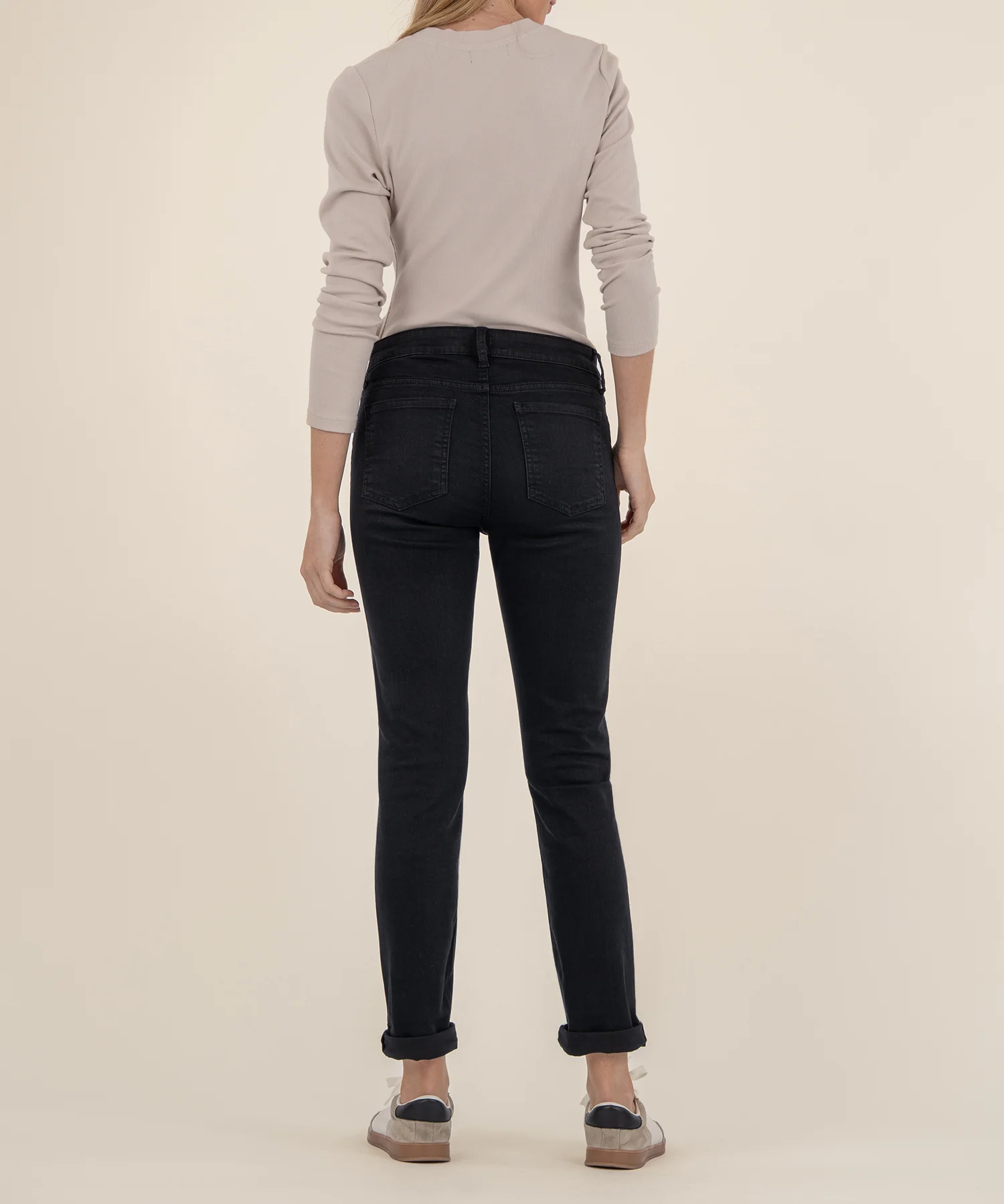 Catherine Mid Rise Boyfriend, Petite in Black - Image 3