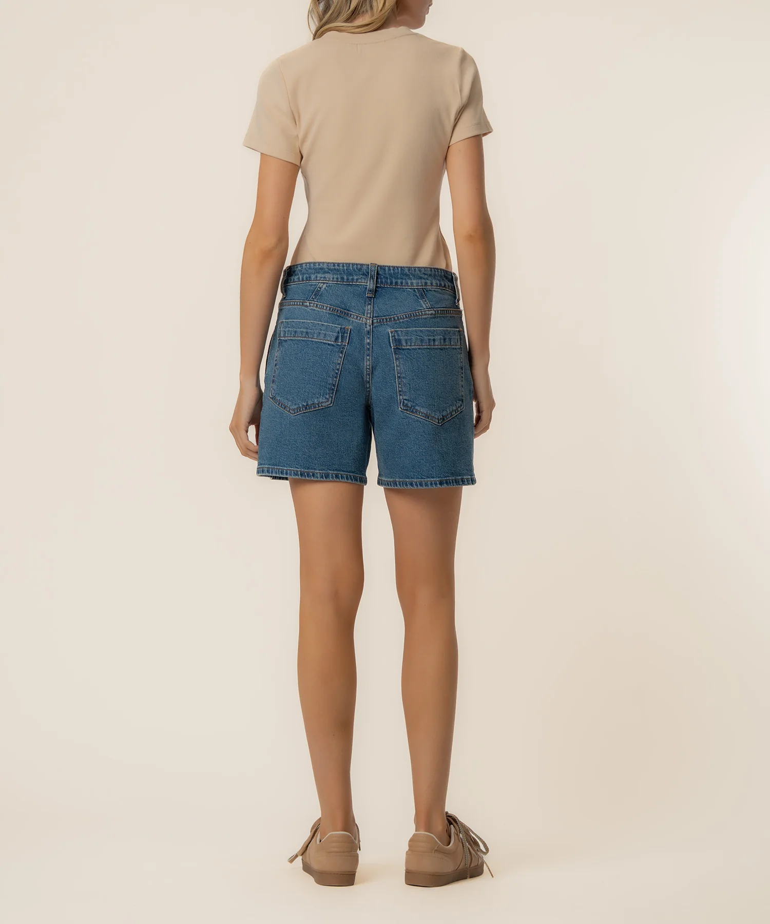Hailey High Rise Short in Shine Wash - Image 3