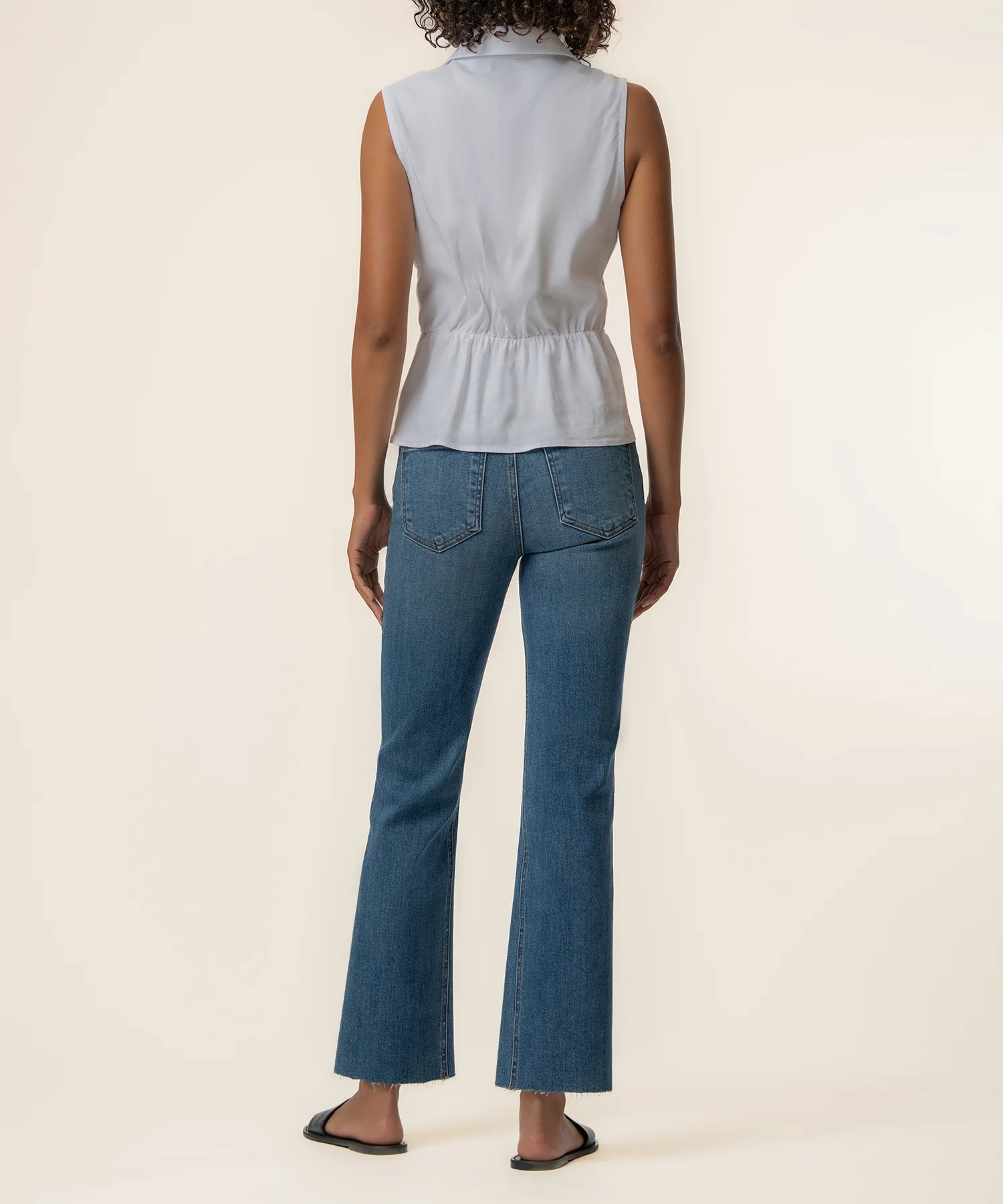Sara Linen Top in White - Image 3